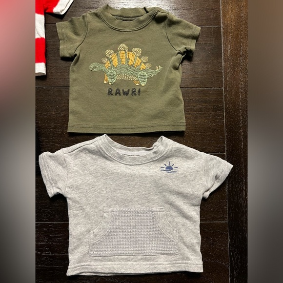 Baby Infant 3M bundle of clothing - t shirts, tank tops, shorts, onesie - Picture 14 of 14